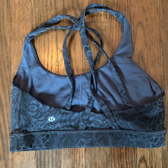 Lululemon Matching Set: Free To Be Bra & Shorts - Picture 4 of 6